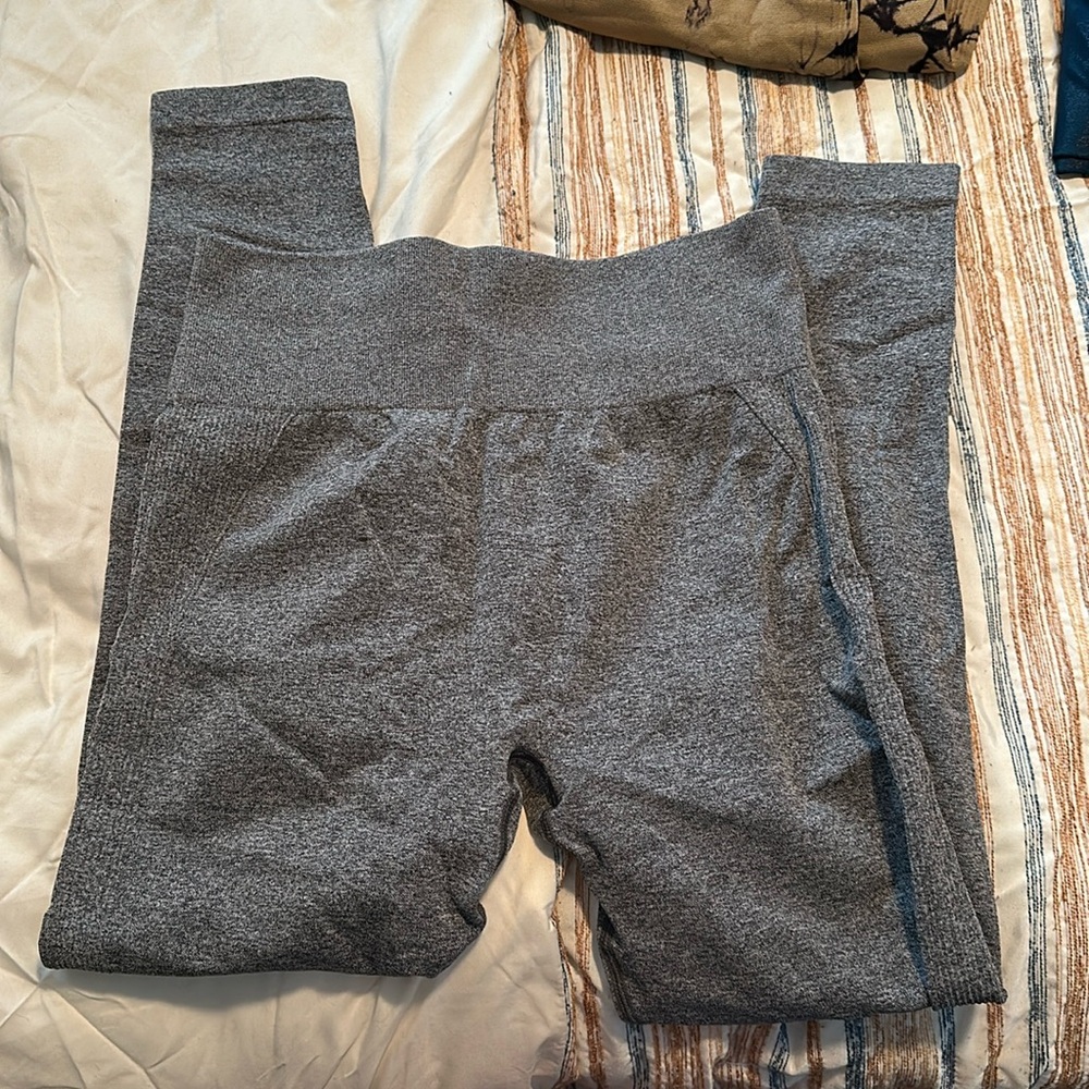 Butt scrunch leggings